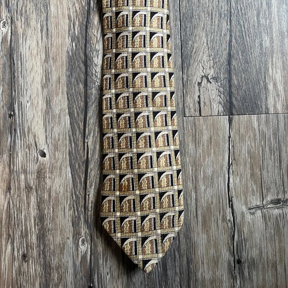 Vintage 100% Silk C.C. Hughes browns tans black Geometric Abstract Mens Neck Tie - Picture 1 of 1